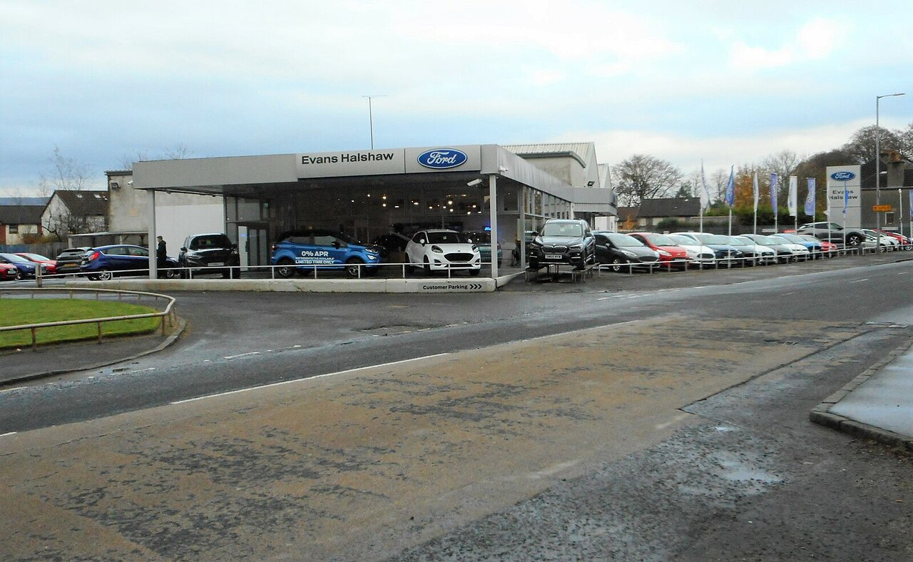 Autohaus Fahrzeugausstellung - ELAB 2040 Zukunft der Automobilindustrie Bayern