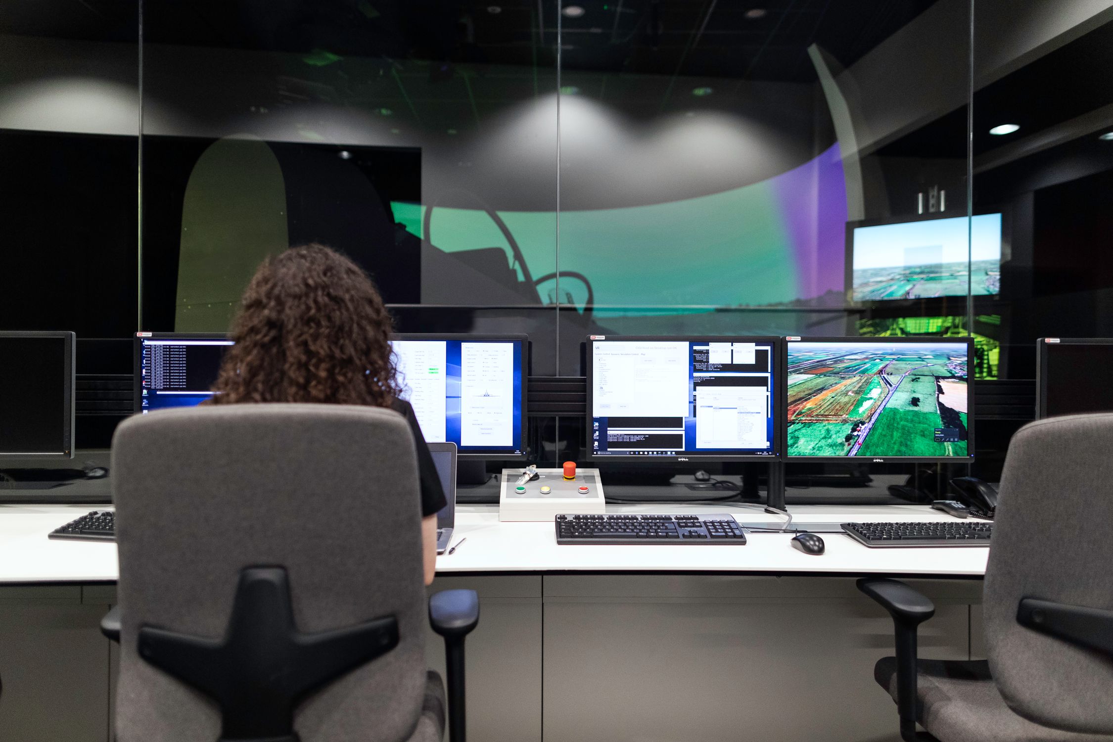 Technologiesteuerung Cockpit - UnternehmerTUM NUSX Deep-Tech München Singapur